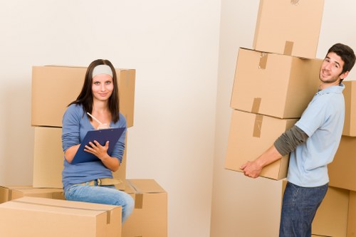 Efficient removal services unloading in Chelsea